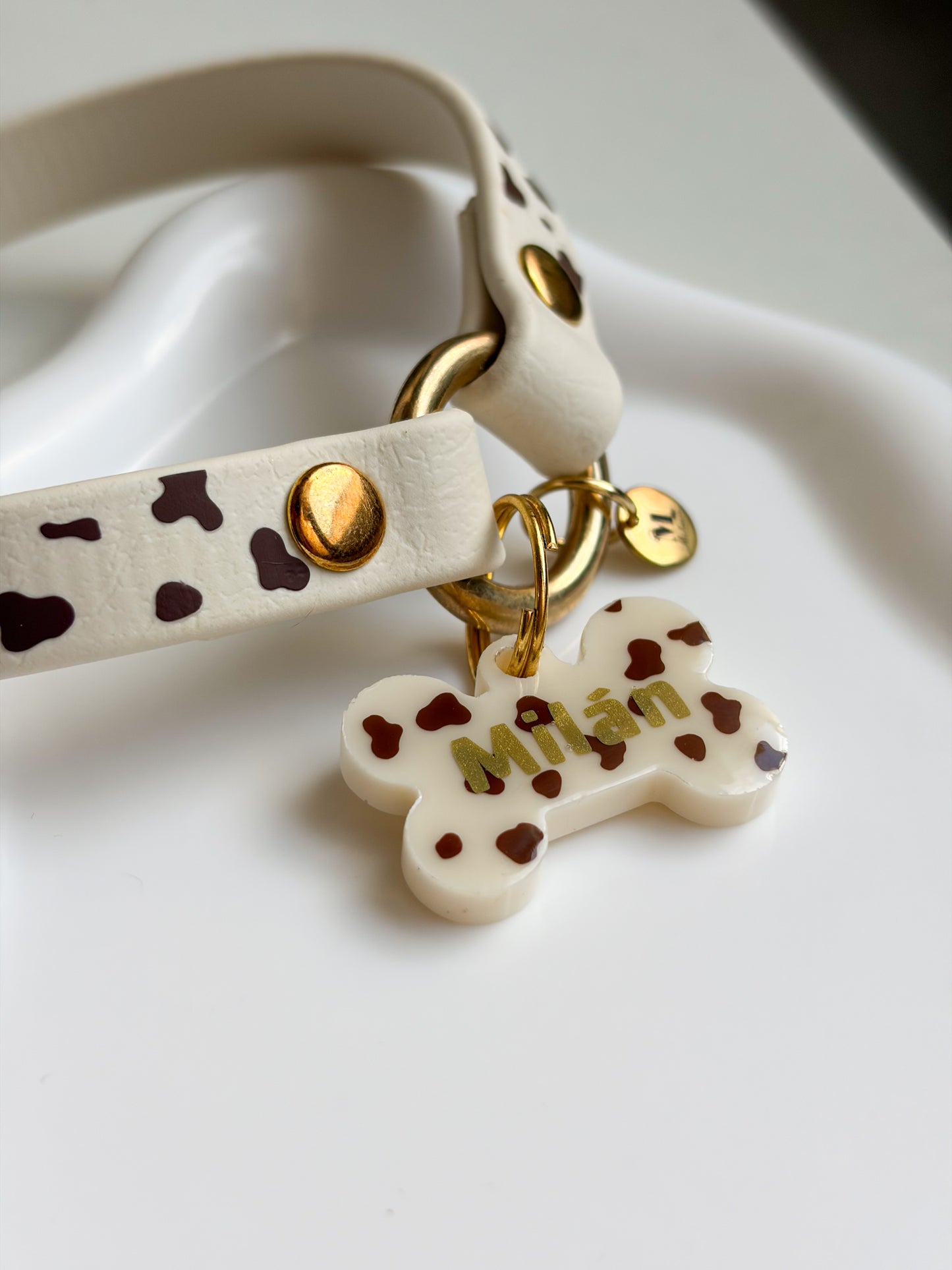COLLAR ID COW